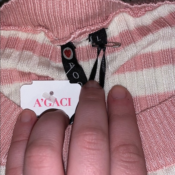 💋 A’GACI Striped Ribbed Tee 💋 - Picture 3 of 3